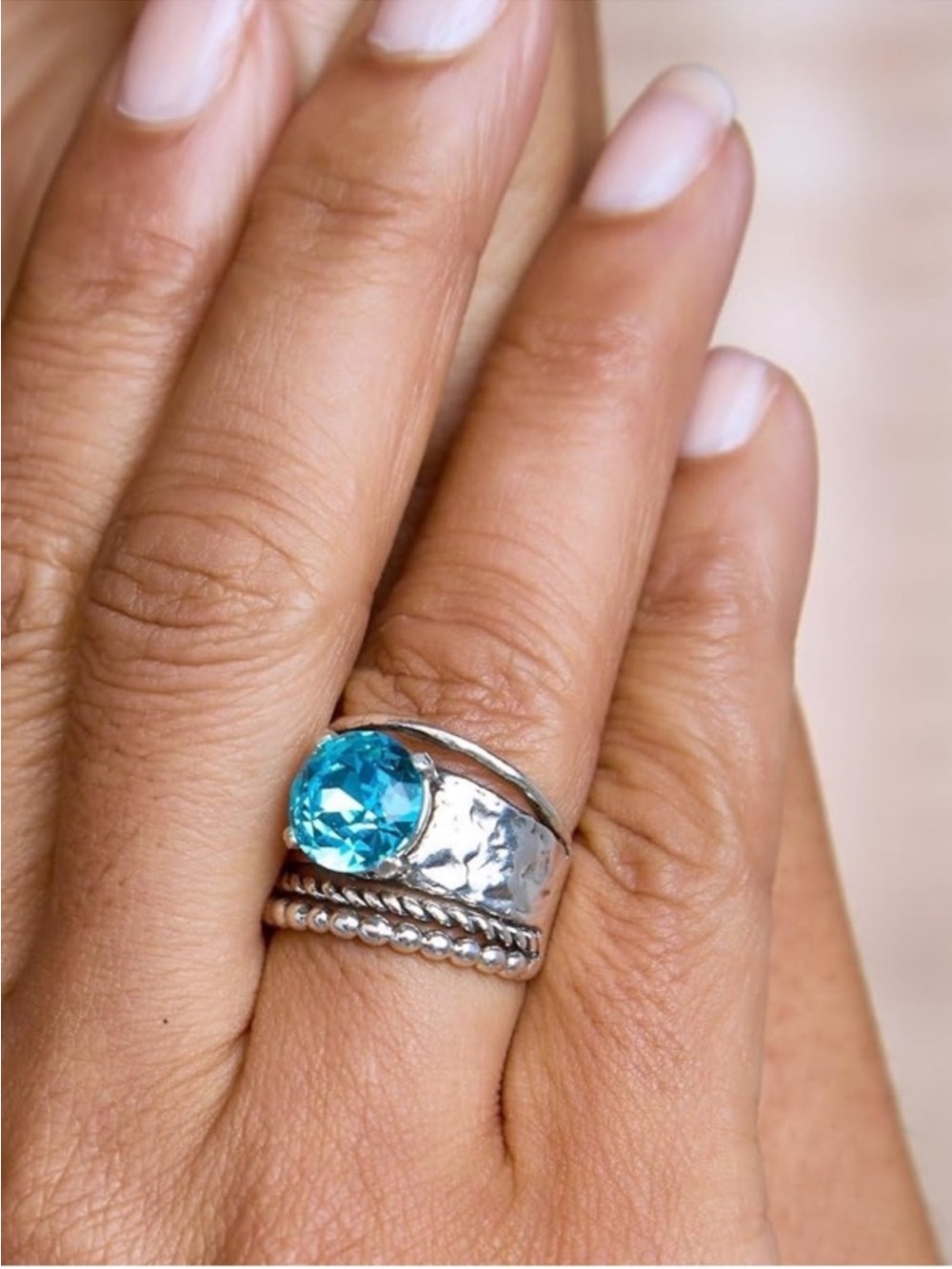 🆕 Silpada Sterling Silver Ring 9 925
Bright Aqua Blue Stone GLACIAL BEAM NIB 10 - Picture 8 of 9